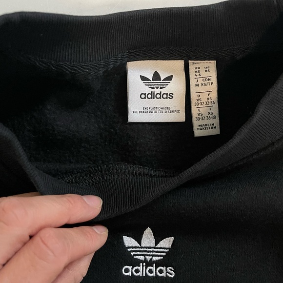 adidas Originals Women's ESS Oversized Fleece Sweatshirt - Picture 5 of 6